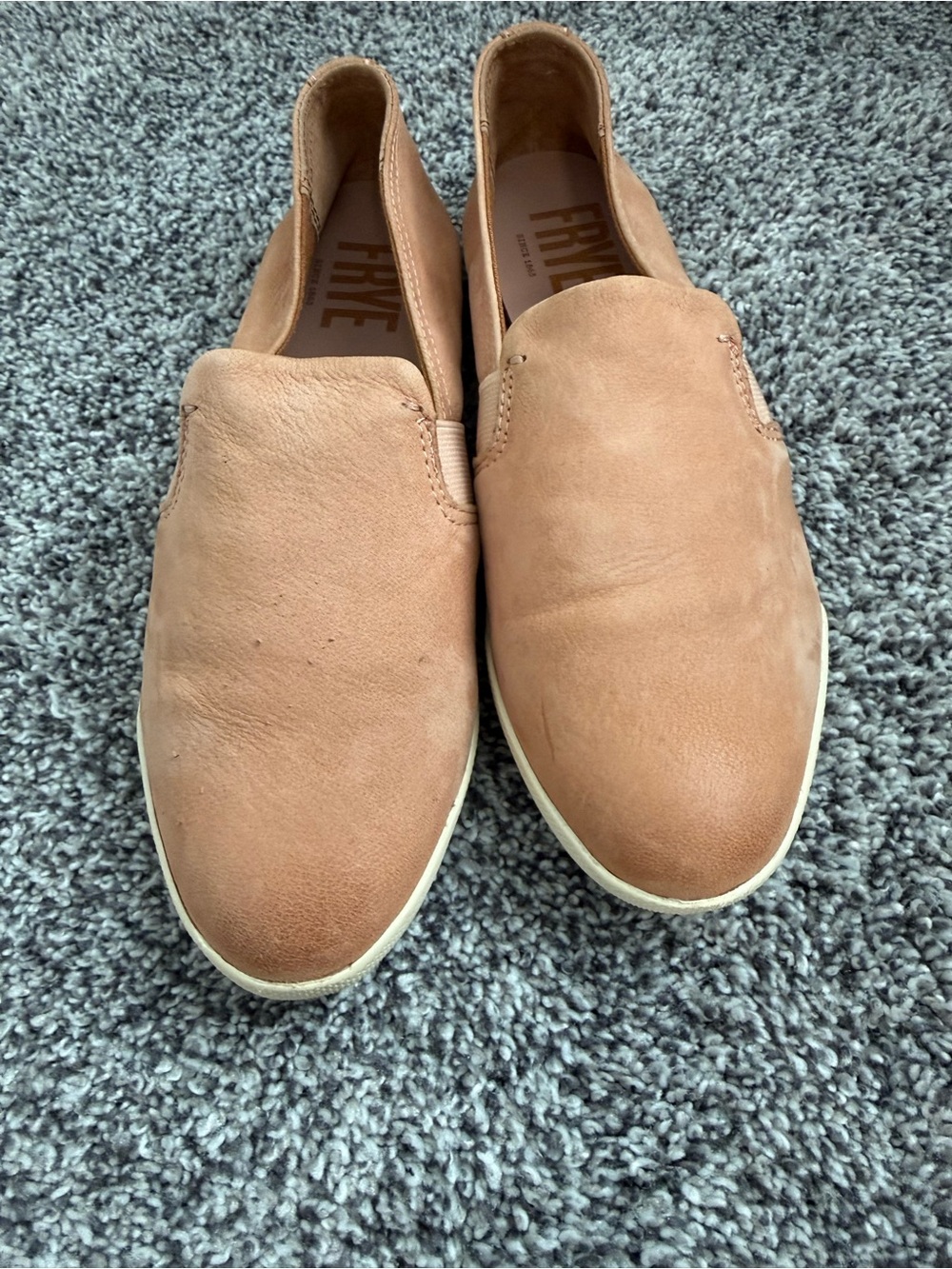 Frye Lisa Slip-On Flats in Nubuck Leather Buff Clay Color - Size 6 1/2 - Picture 6 of 7